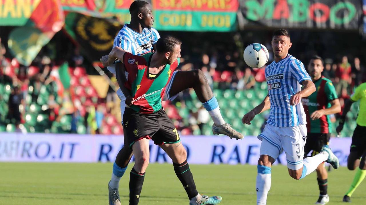 Ferrara, neanche il modulo aiuta più: la striscia della Spal è nerissima