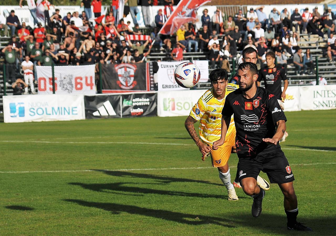 
	Un'azione del derby tra FolGav-Grosseto (foto Giancarlo Grassi)

