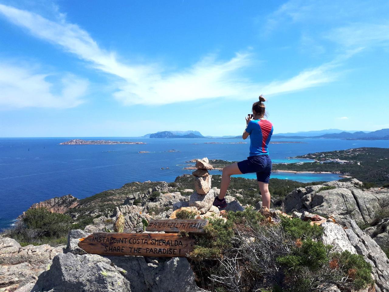 Trekking e fitness con vista mare: l’altra faccia della Costa Smeralda