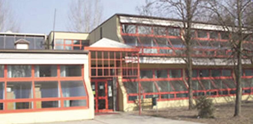 Finale, tensioni genitori-preside:«Trasferiamo nostro figlio»