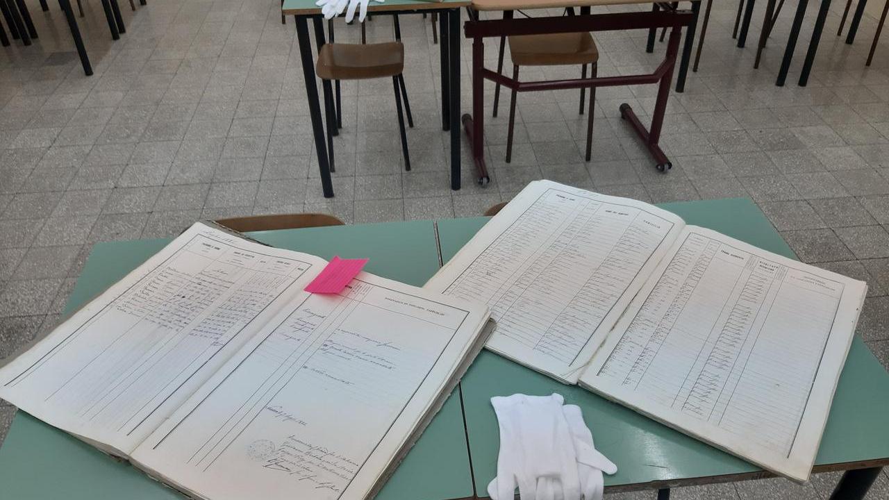 Liceo Asproni, l’archivio storico trasloca per lavori in corso