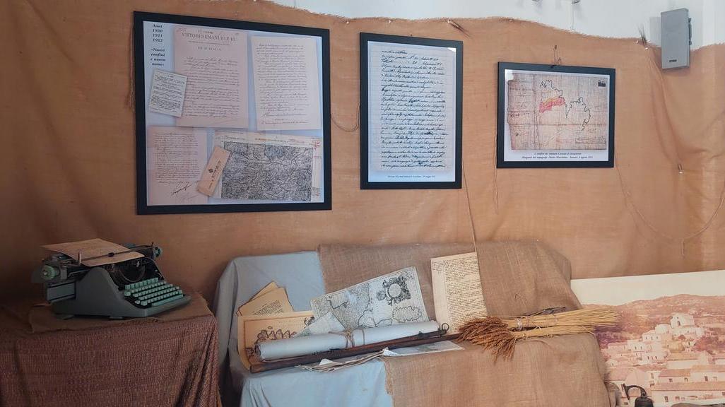 Mappe, oggetti e documenti: ecco l’Arzachena di cento anni fa