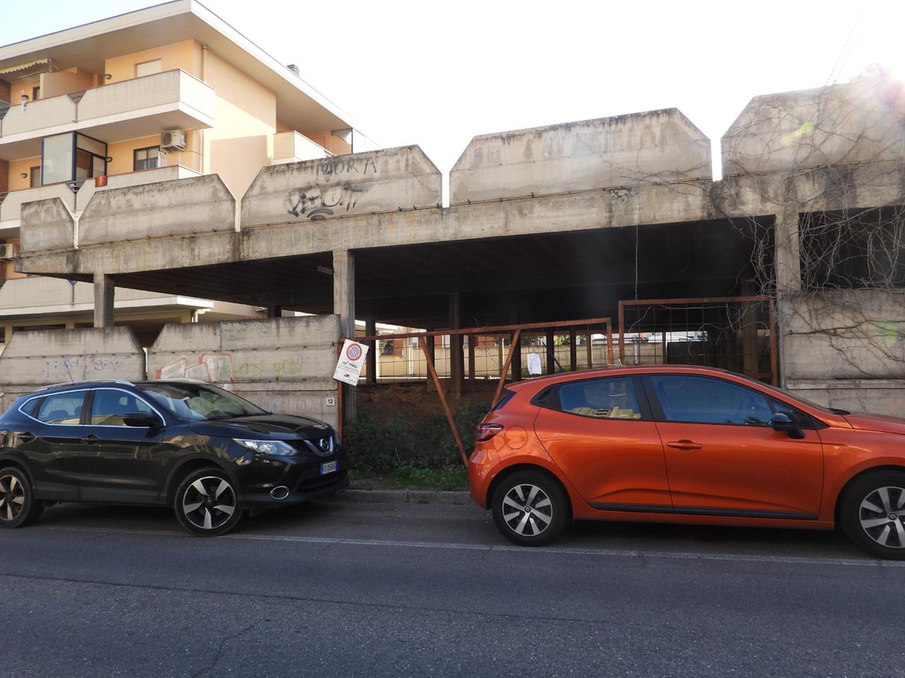 Parcheggio fantasma, il Comune cerca i soldi per completarlo