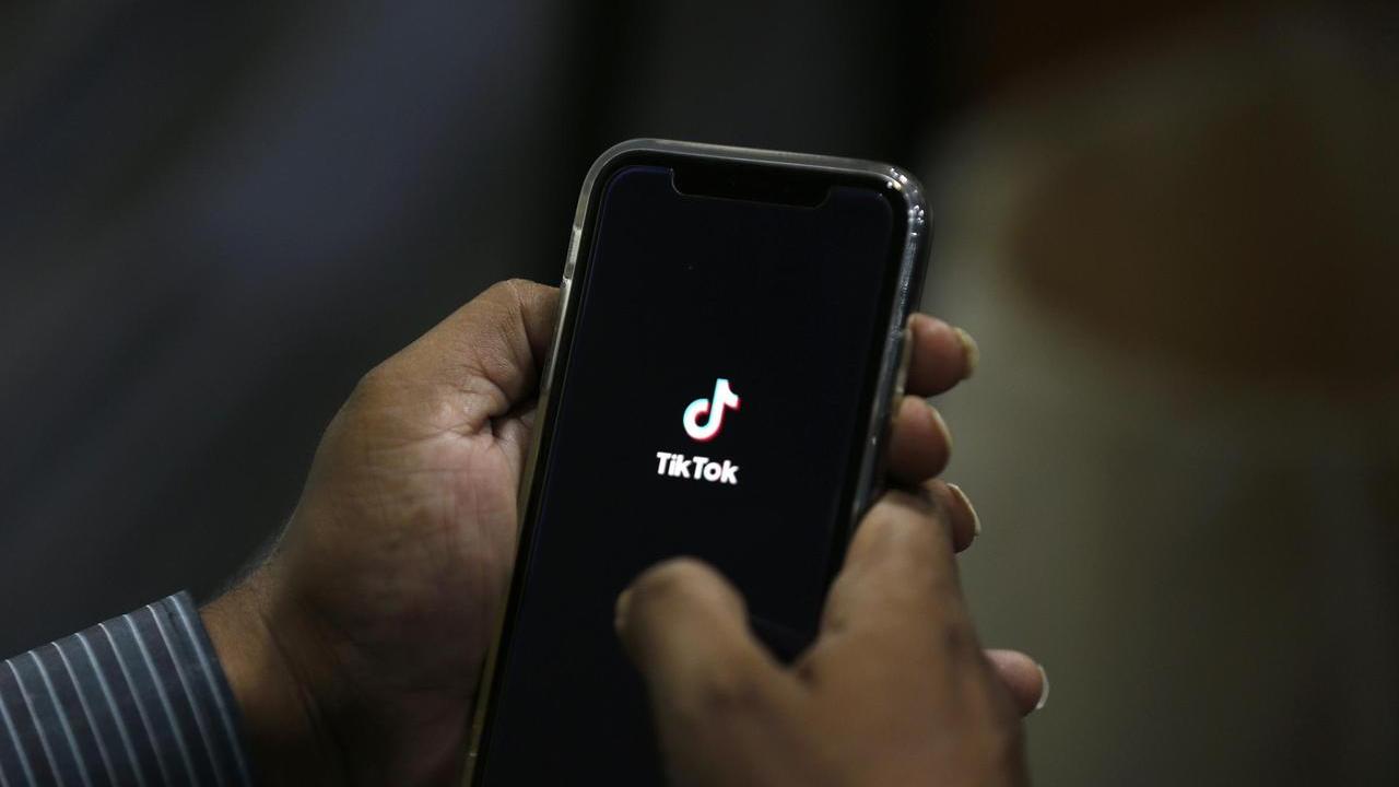 Tik Tok e diritto, a Modena la legge fa i conti con i social