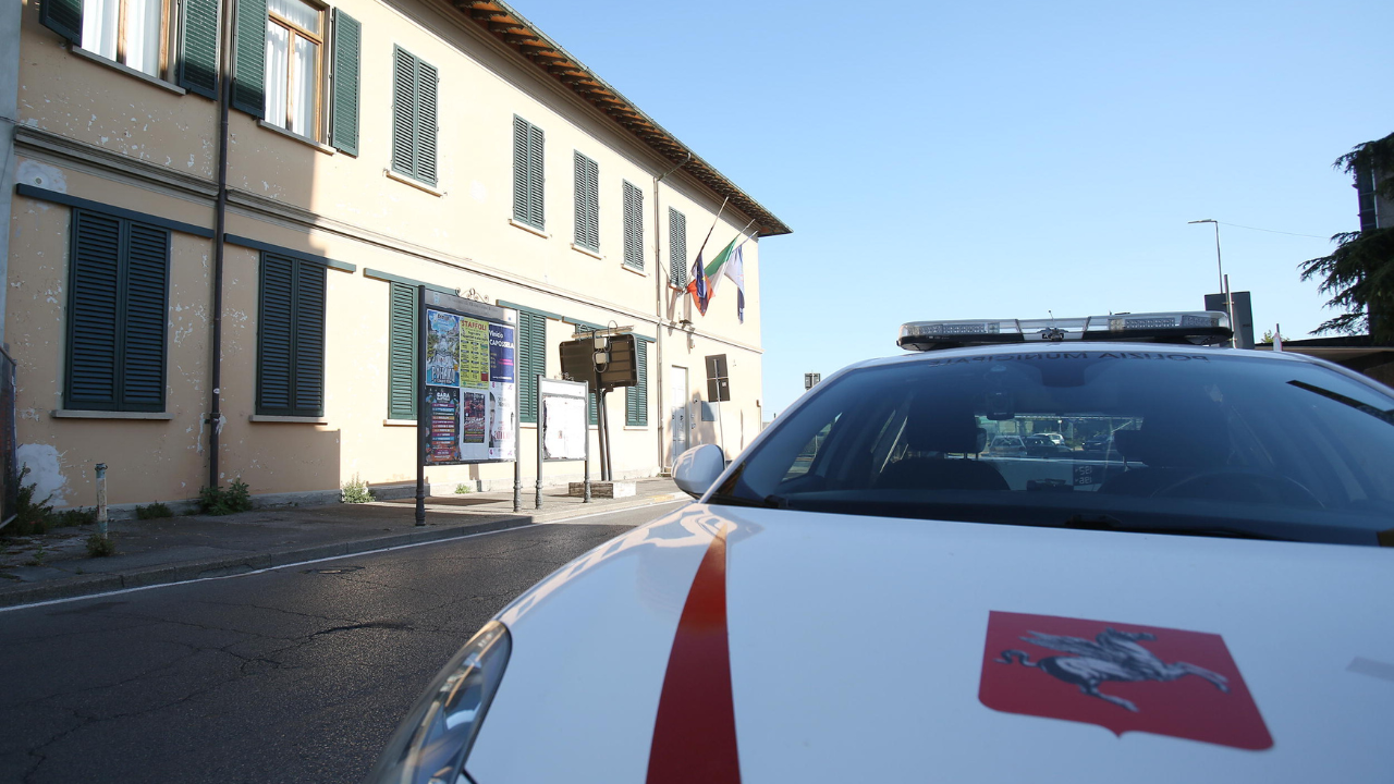 Il comando della polizia municipale in via del Salsero