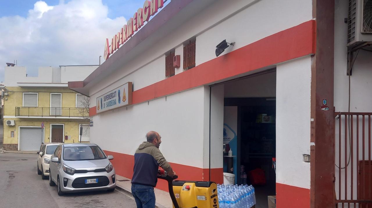 Il market rapinato a Siniscola