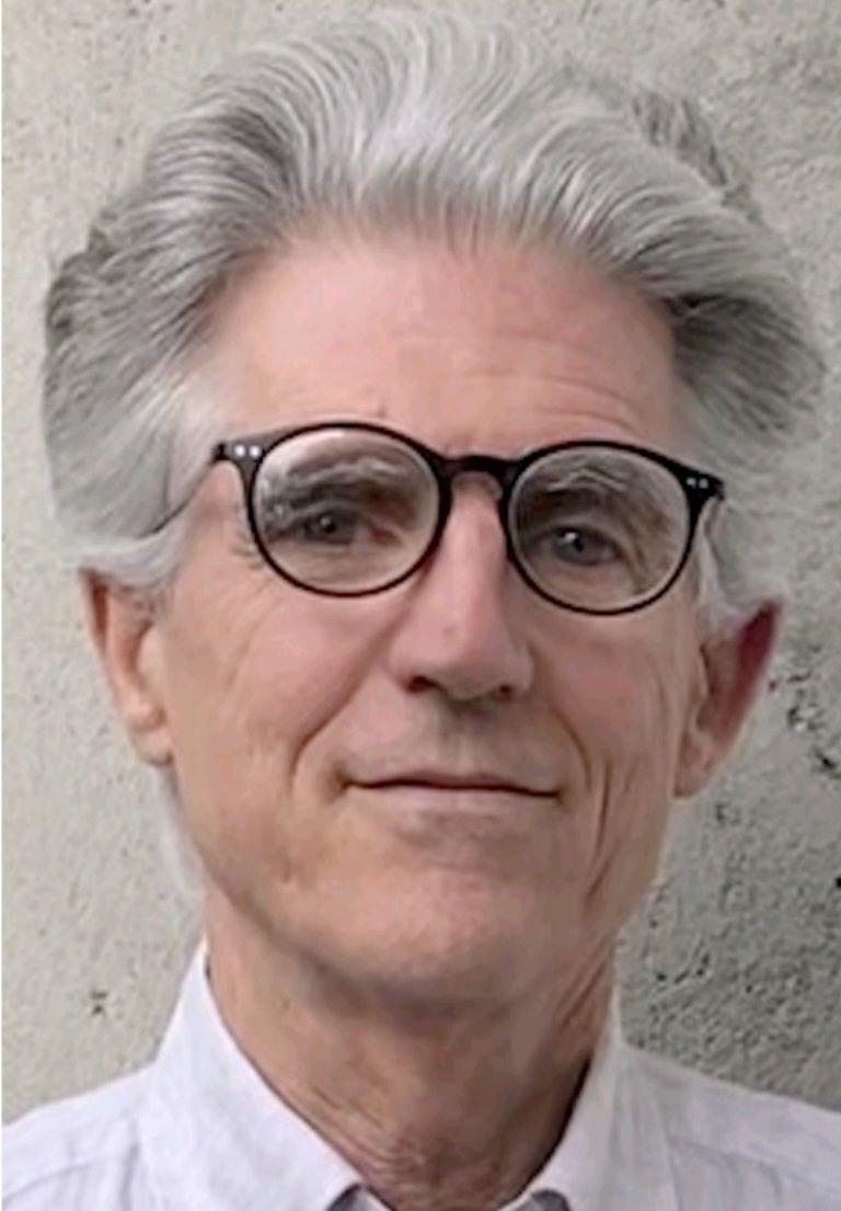 Lucca, in pensione lo storico anestesista Bruno Simini
