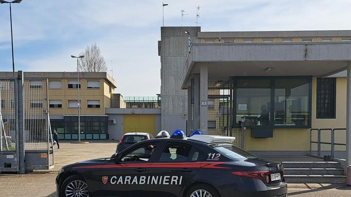 Picchiava e umiliava il fratello invalido, arrestato un 68enne a Reggiolo