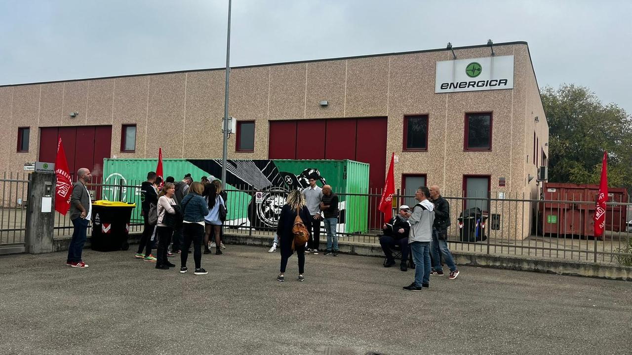 Soliera, lavoratori di Energica in cassa integrazione