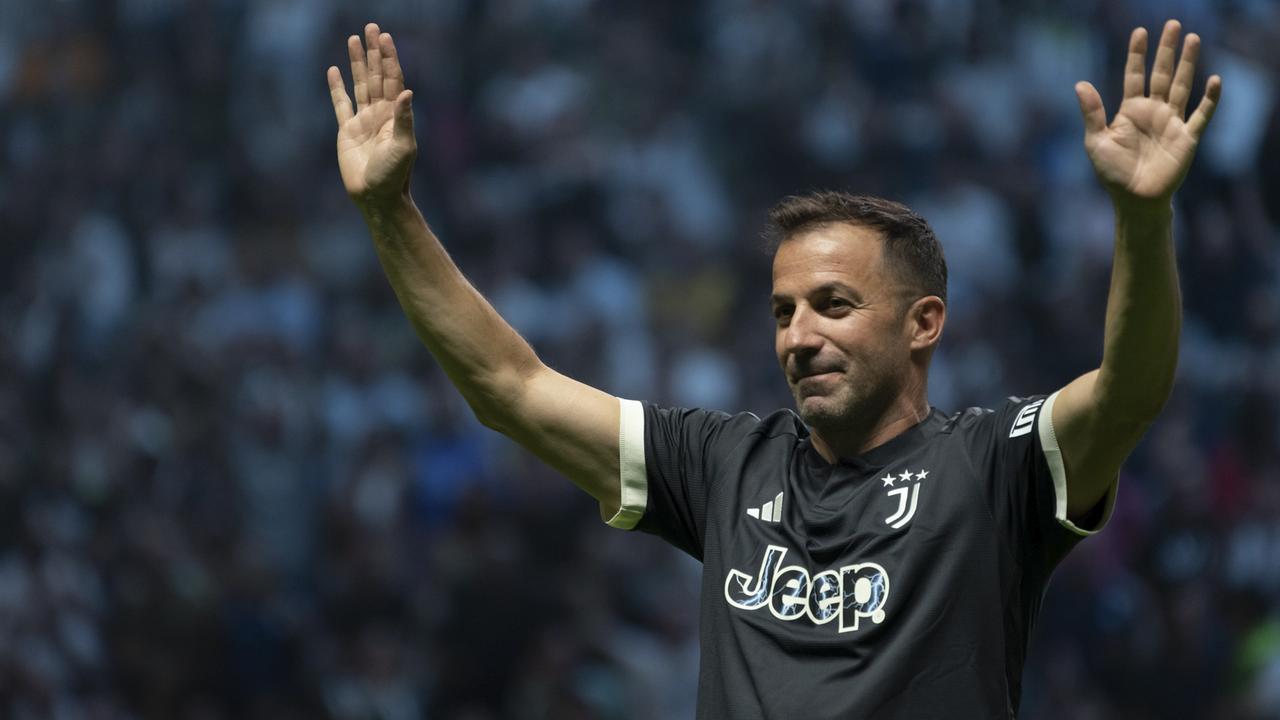 Alessandro Del Piero compie 50 anni. Gli auguri dal mondo dello sport, e non solo