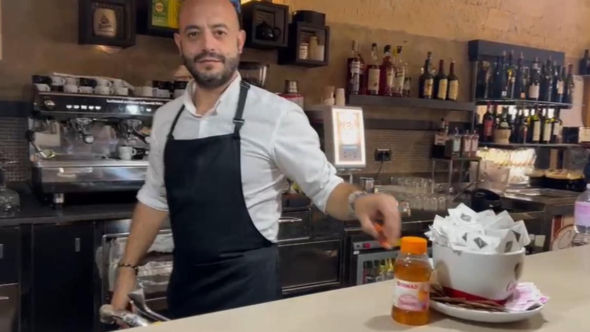 Sassari, barista aggredito all’alba in pieno centro da quattro giovani