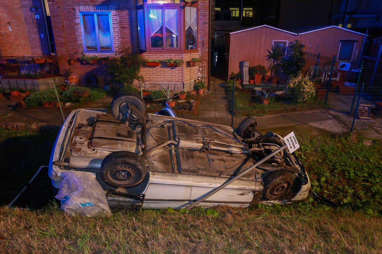 Auto fuori strada, morta una donna di Gavello