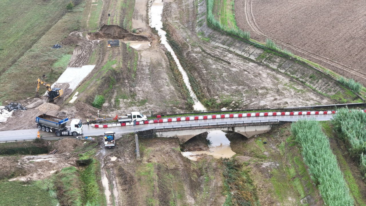 Una veduta aerea del ponte della Pesciola
