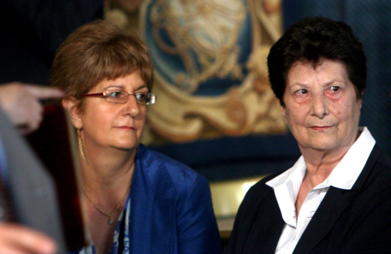 
	Nella foto Licia Pinelli (a destra) con la figlia Claudia&nbsp;

