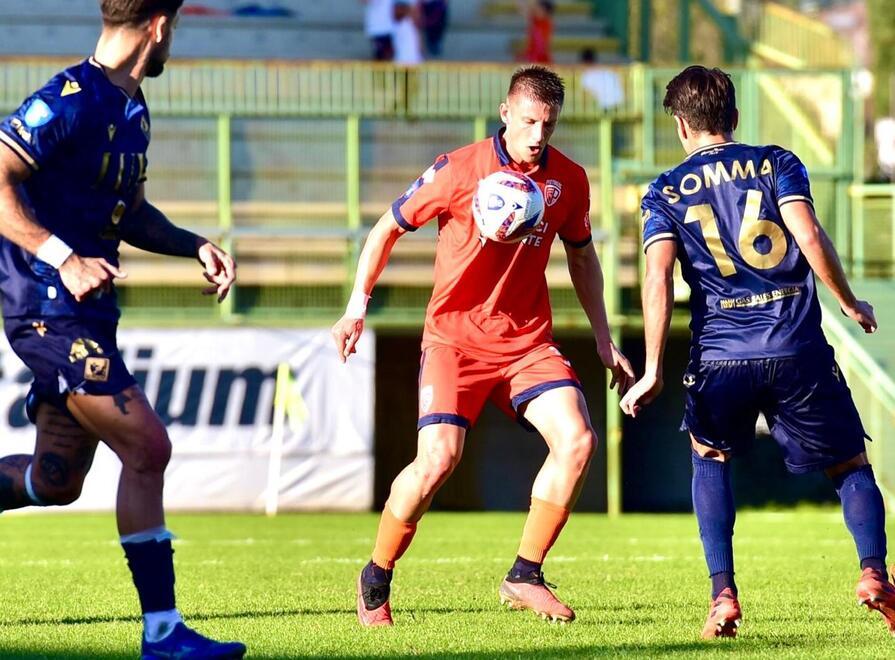 Un'azione di Pistoiese-Piacenza (foto Nucci)