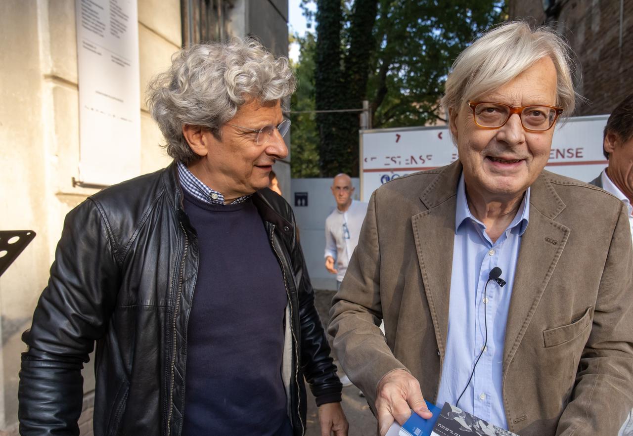Ferrara, Anselmo: «Via Sgarbi e Gulinelli si dimetta»