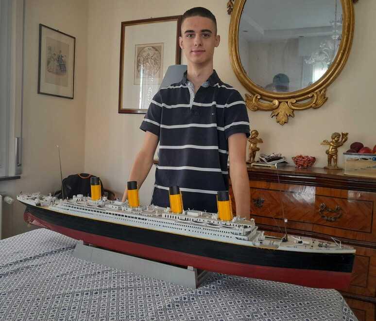 «Vi mostro il Titanic di oltre un metro che ho costruito»