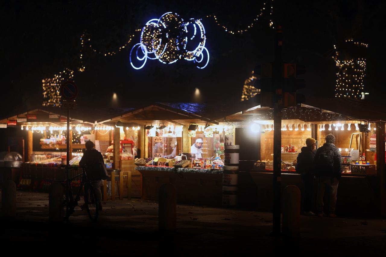 
	Le casette "Magie di Natale" in piazza Matteotti

