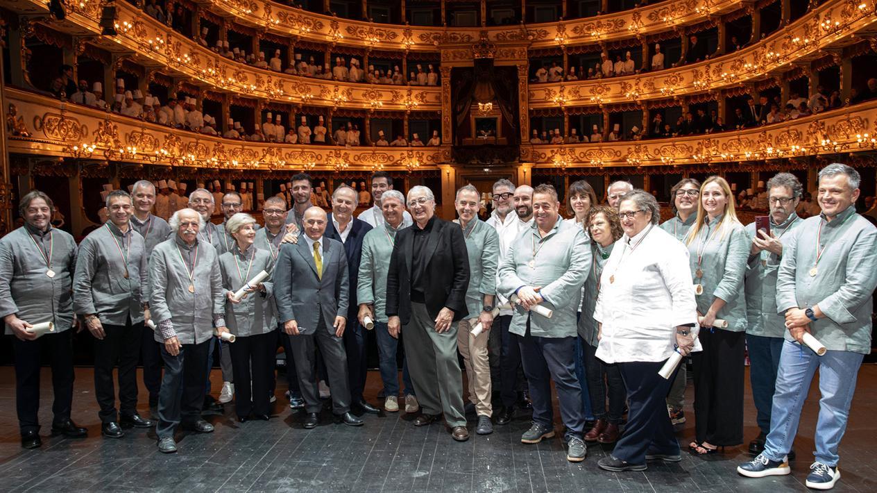 Il re della bottarga premiato da Jerry Scotti