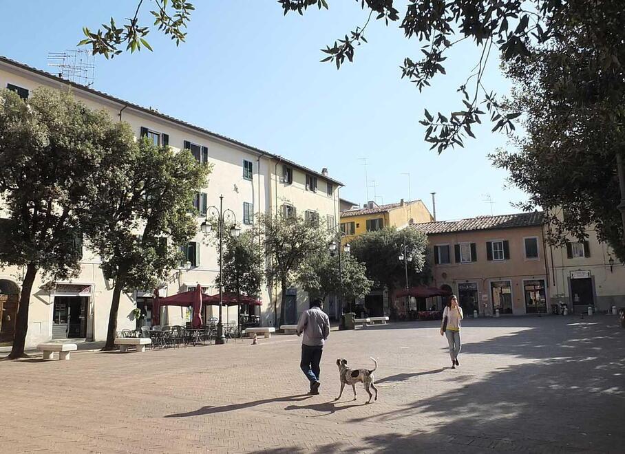 Alcol e movida a Pisa, altri tre mesi di divieti in piazza della Pera: cosa è previsto