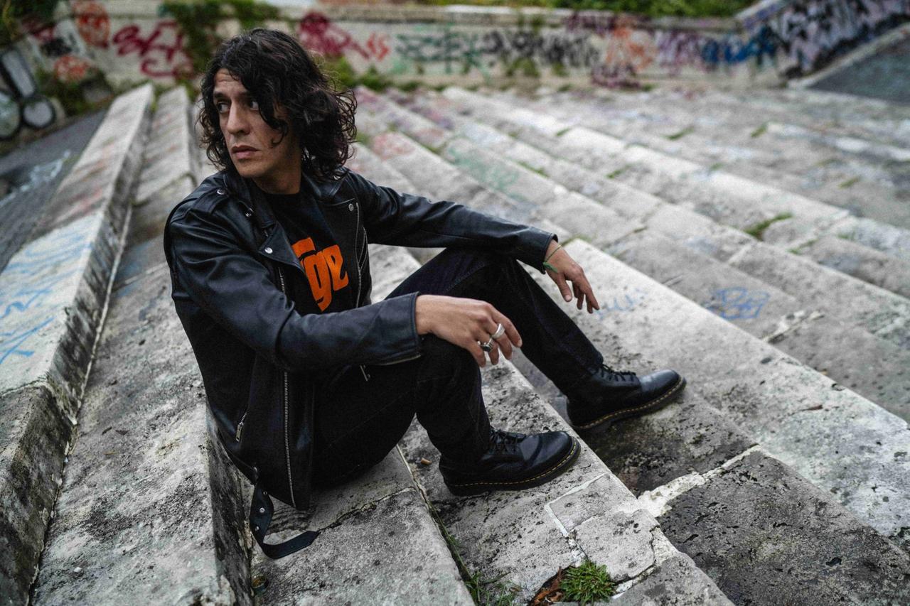 Il rumore del lutto porta Motta in concerto al teatro Ariosto