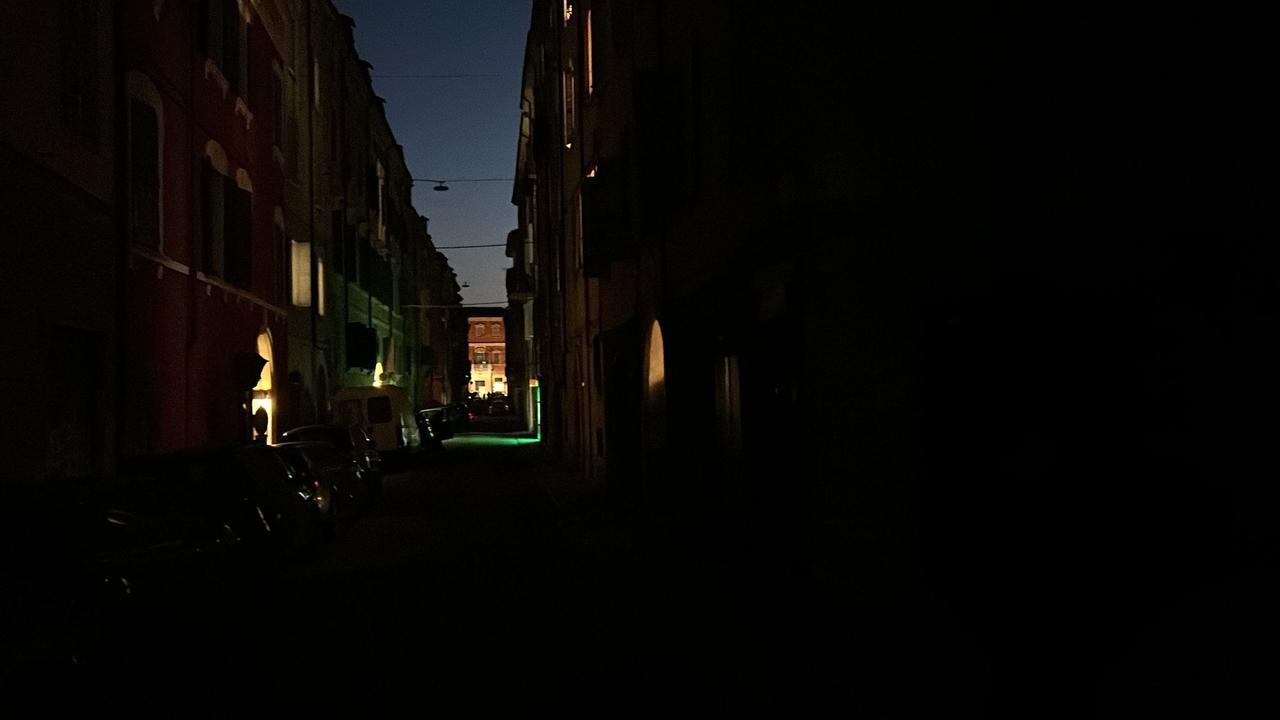 
	La zona della Pomposa al buio


