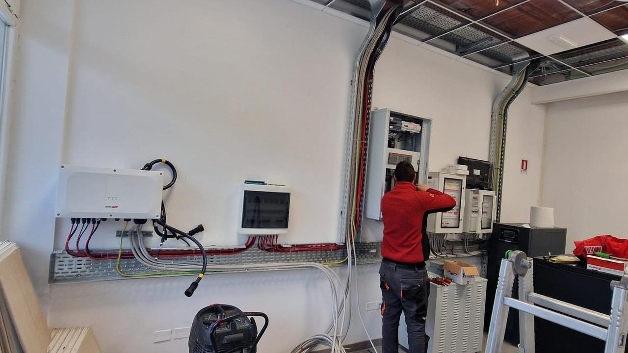 Ferrara, incubo impiantisti e manutentori: «Tempi lunghi, mancano i giovani»