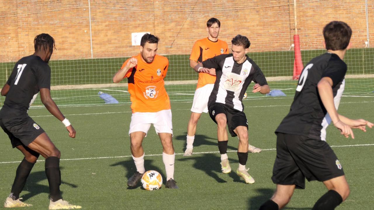 Un'azione della gara (foto Paglianti)