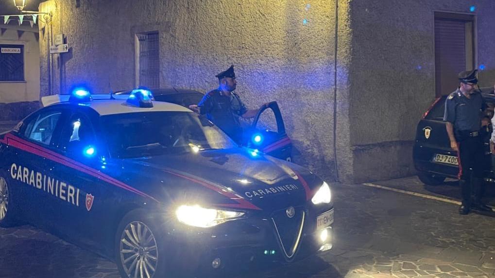 Terrorizza la moglie e le figlie: arrestato 45enne