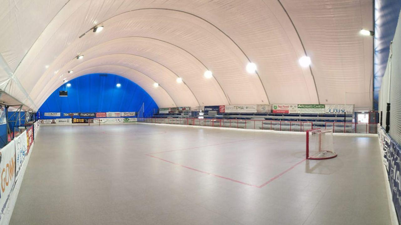 Il palazzetto dell’hockey su pista di viale Uranio che sarà ampliato e adeguato alla serie A1