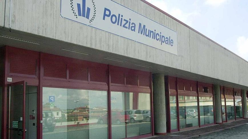 Turista norvegese si sente male a Reggio Emilia, la polizia lo salva