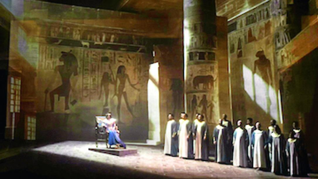 Riccardo Zanellato torna nei panni di Mosè al teatro Valli