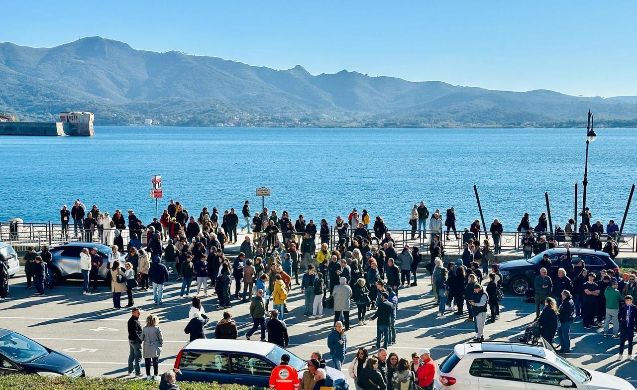 
	La protesta al porto (foto Gi&ograve; Di Stefano)


