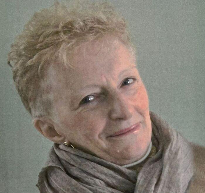 Addio alla prof di inglese di Poviglio Silvia Tondelli