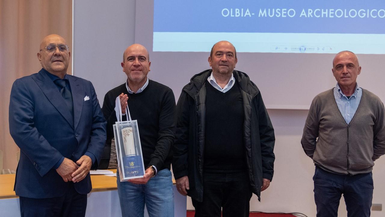 Ambasciatori dell’isola: premiati Matteo Porru, Andrea Mura, Francesca Fiore del “Ritual” e i Tenores di Bitti