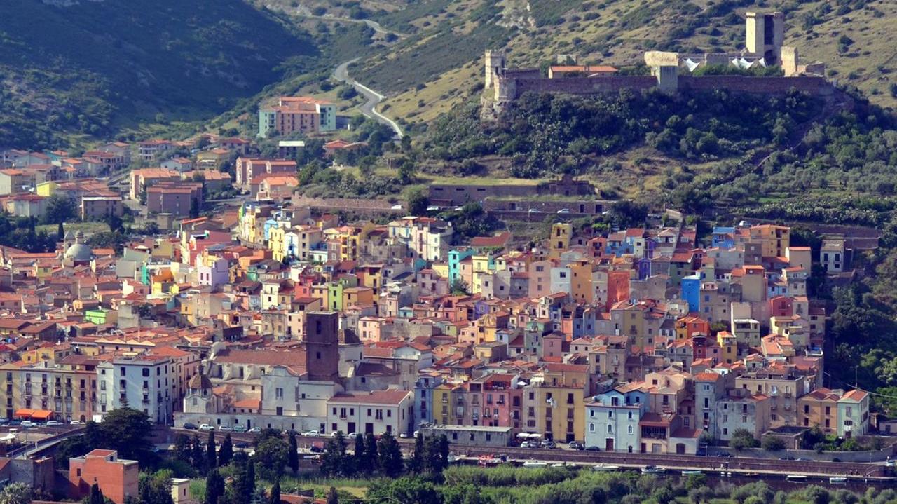 Una veduta panoramica di Bosa