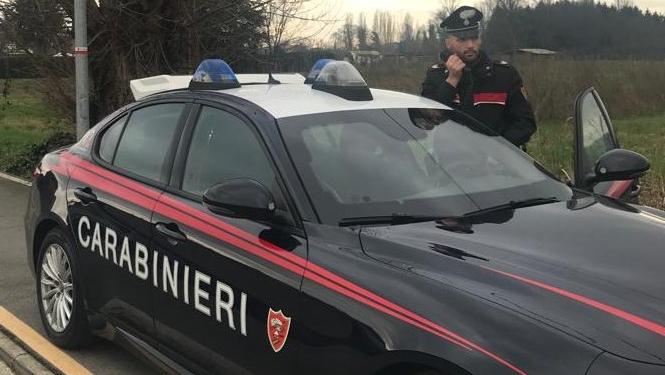 Borgo a Mozzano, il tentato scippo a un disabile finisce con due denunce