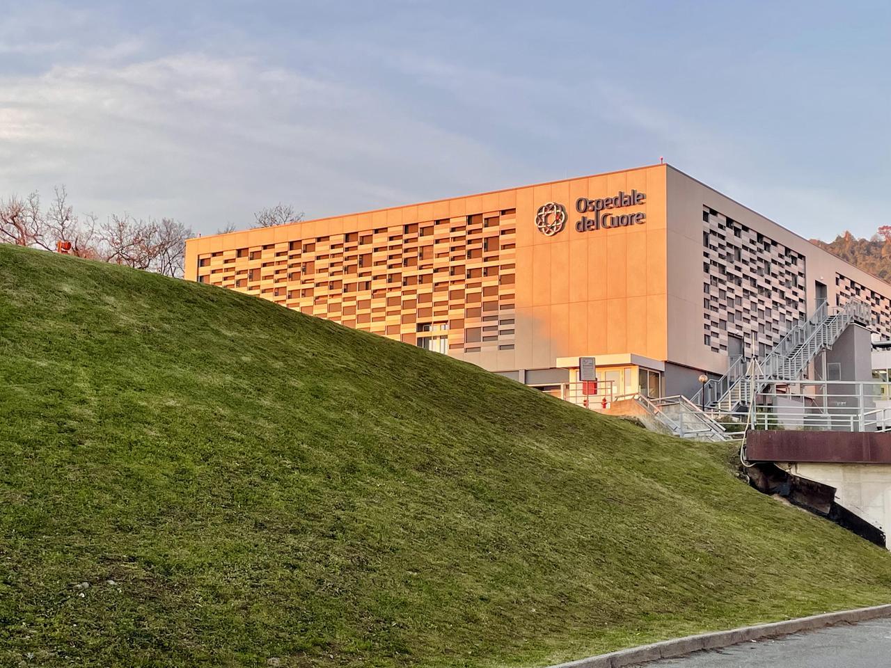 Ingoia una pila, bambina muore a 17 mesi