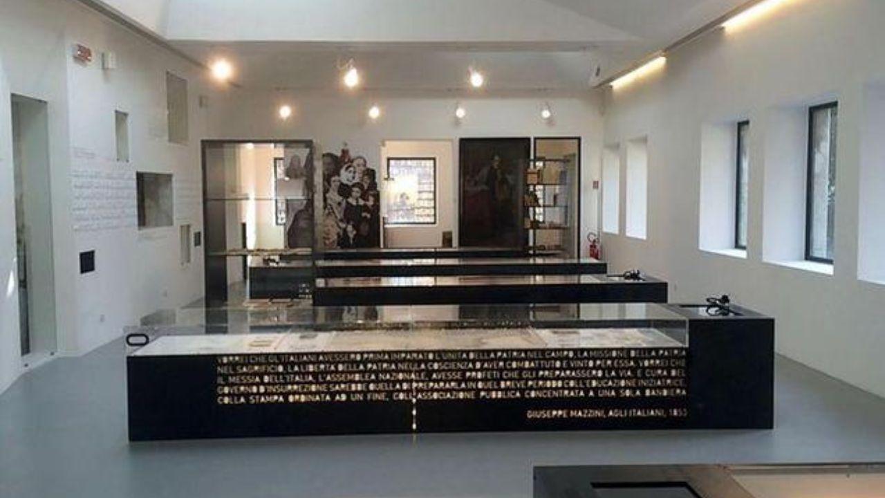 Un interno della Domus Mazziniana dove si svolgerà il convegno organizzato dalla Gran Loggia d’Italia