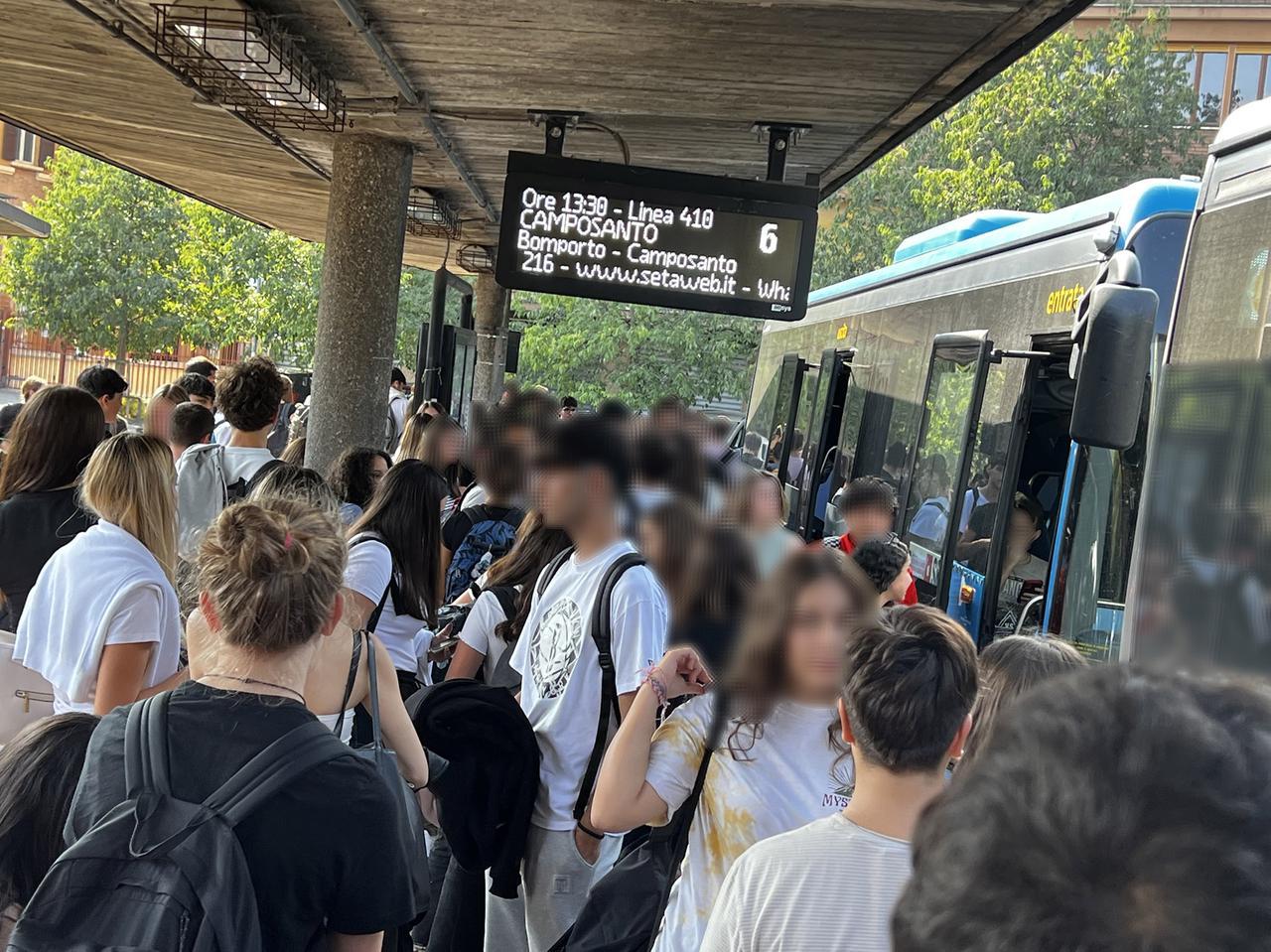 
	Un altro giovane picchiato alla stazione delle corriere di Modena

