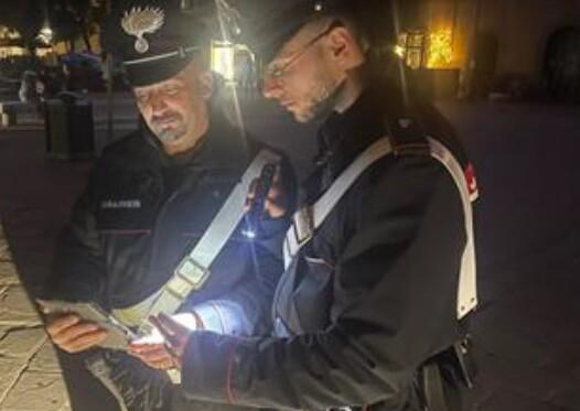 Pisa, preso il rapinatore con la siringa: terrorizzava le persone in centro