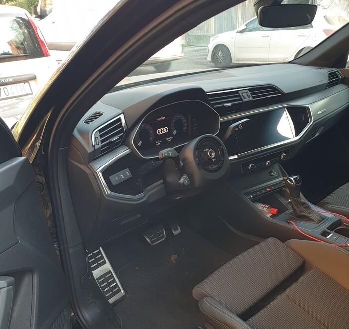 
	Un'Audi senza pi&ugrave; il volante in via Matarelli

