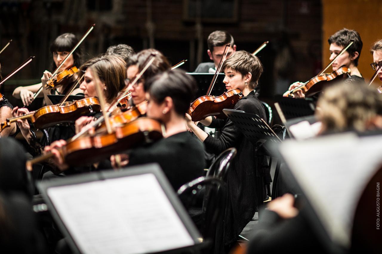 
	La Camerata strumentale Citt&agrave; di Prato


