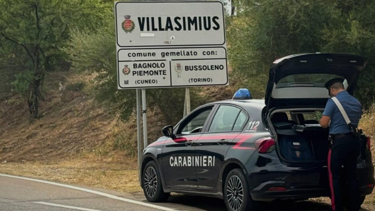 Non mandano il figlio a scuola per due mesi, genitori denunciati