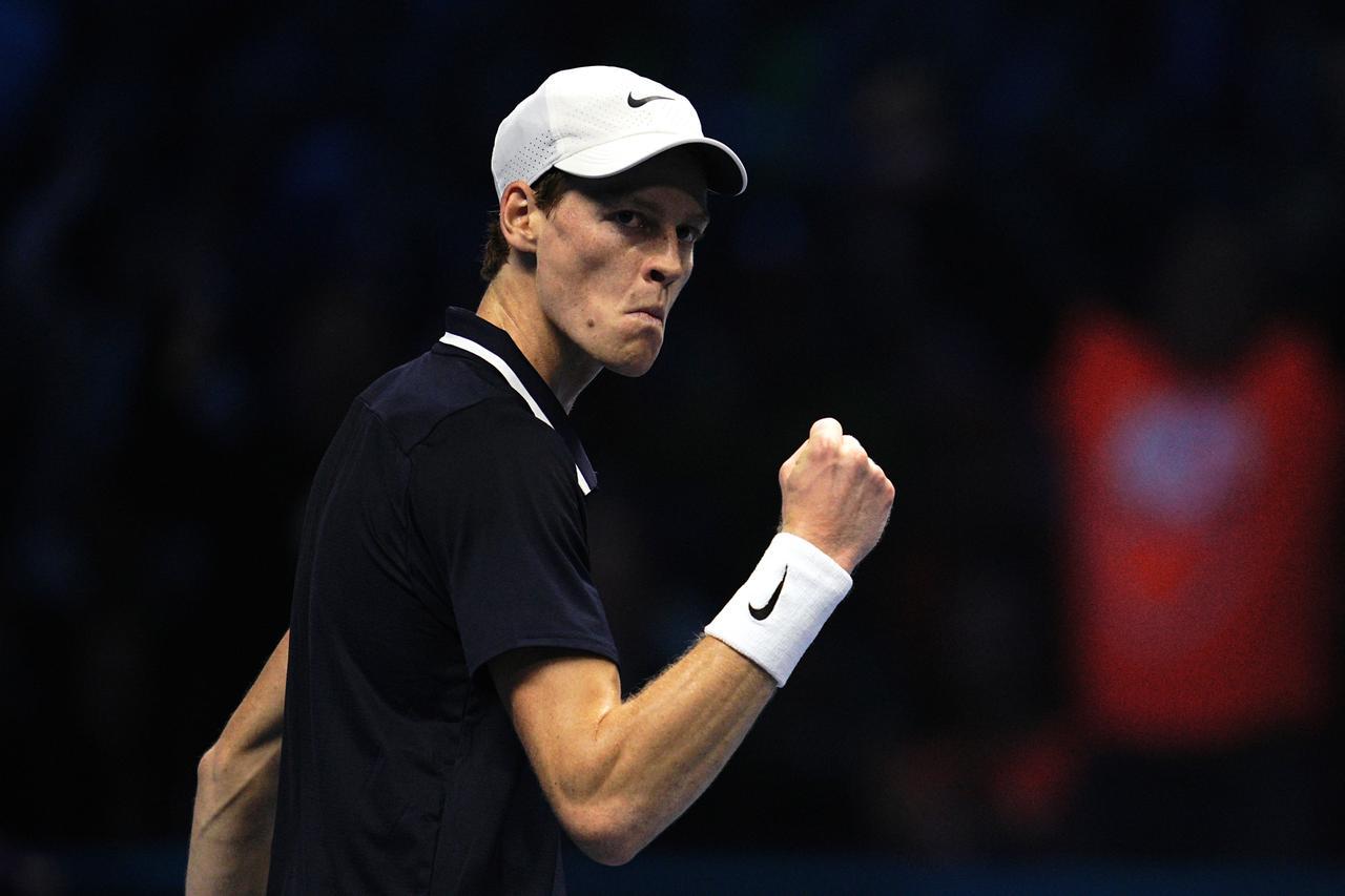 Tennis, Atp Finals: Sinner vince e scrive la storia