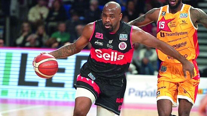 La Sella Cento crolla a Pesaro e si sveglia dal sogno