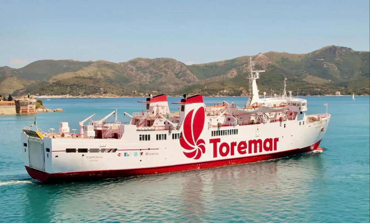 
	Un traghetto Toremar

