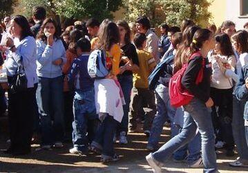 Giuseppe Valditara agli studenti: «Più tecnici e meno liceali, questo vuole il mercato»