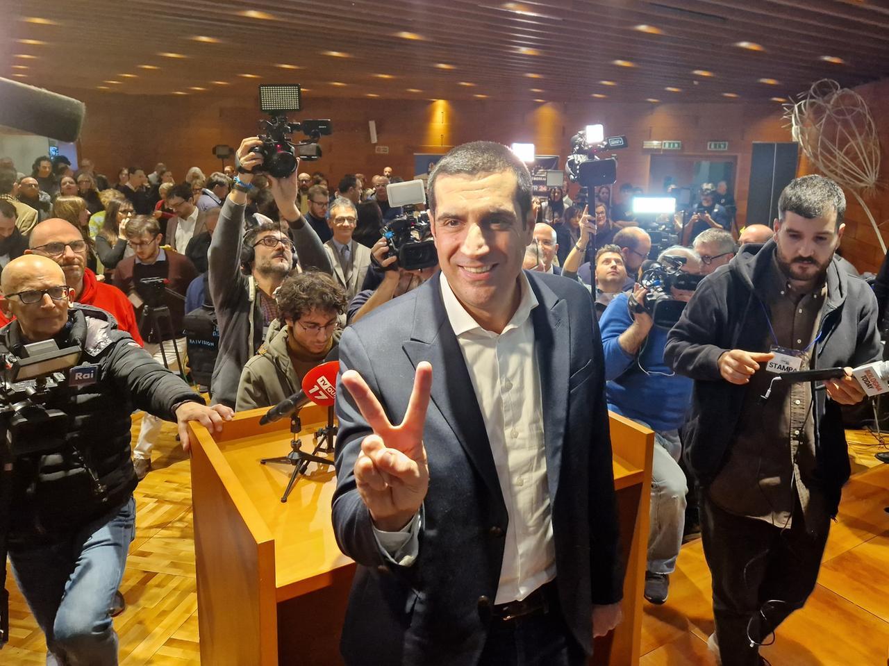 Michele de Pascale: «La nostra è una terra ferita, basta speculazioni. Voglio incontrare Giorgia Meloni»