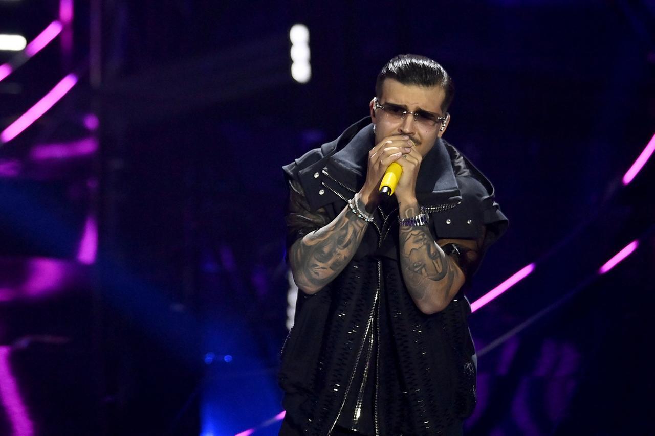 Fenomeno Geolier, re secondino che da Napoli parla all’Italia intera